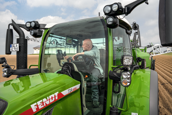 Fendt 4727